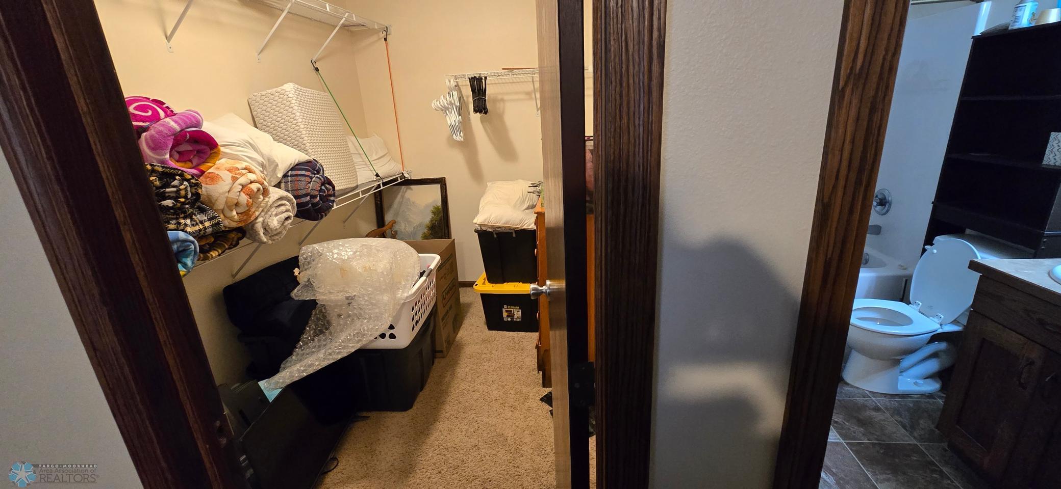 Lower walk-in closet