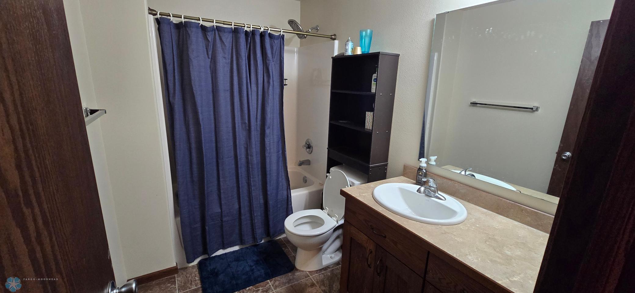 Lower bath