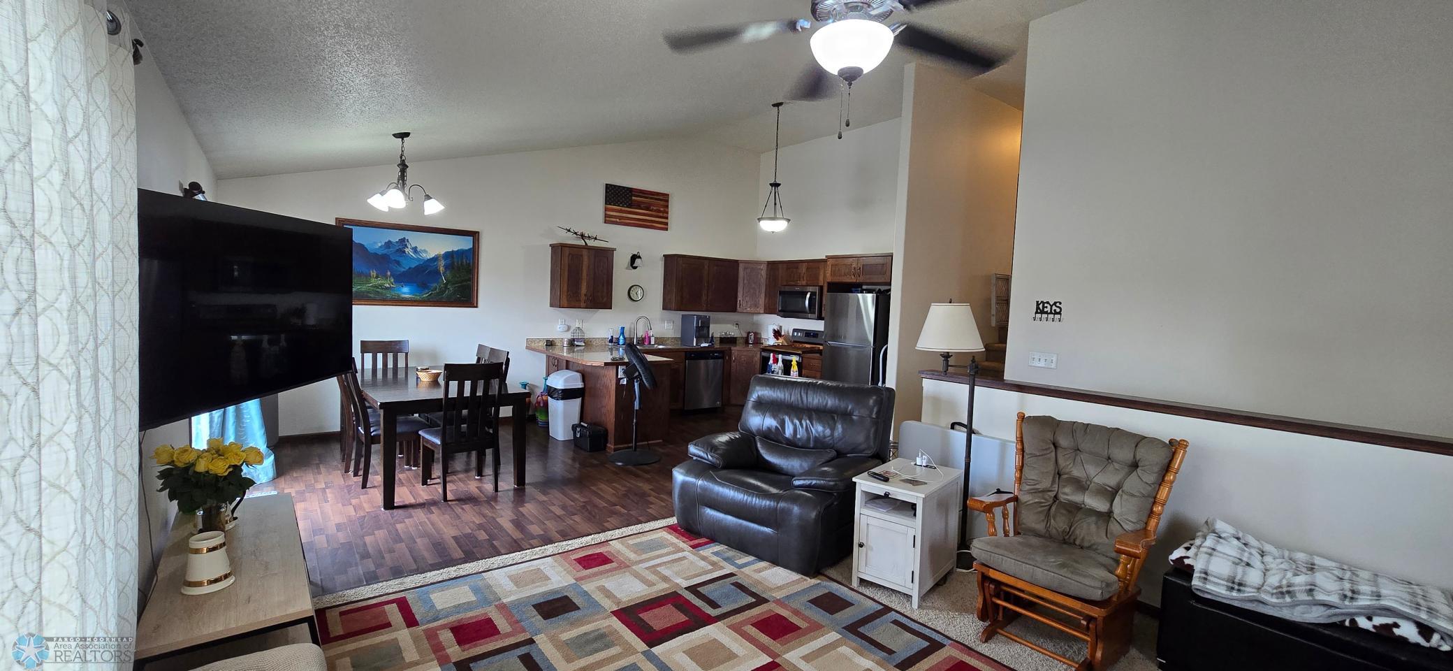 Living room to Kitchen
