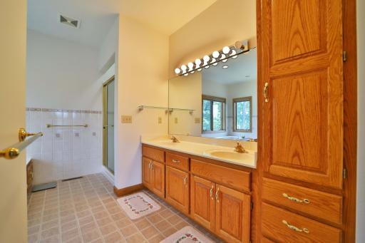10124 Timberwolf Trail, Kabetogama, MN 56669