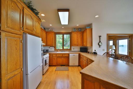 10124 Timberwolf Trail, Kabetogama, MN 56669
