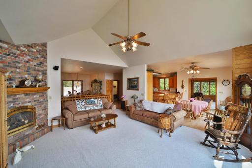 10124 Timberwolf Trail, Kabetogama, MN 56669