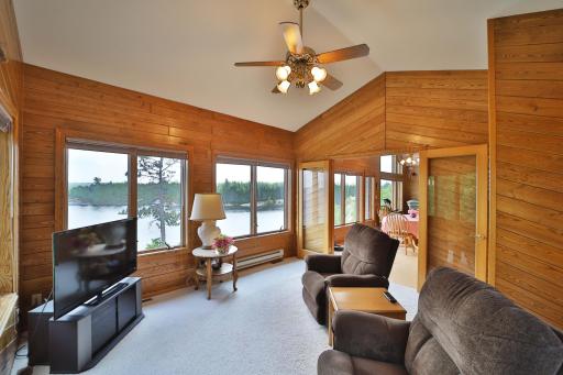 10124 Timberwolf Trail, Kabetogama, MN 56669
