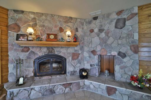 10124 Timberwolf Trail, Kabetogama, MN 56669