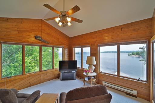 10124 Timberwolf Trail, Kabetogama, MN 56669
