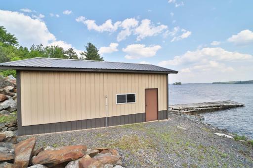 10124 Timberwolf Trail, Kabetogama, MN 56669