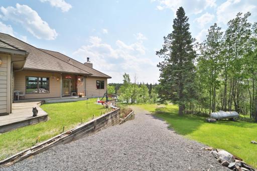 10124 Timberwolf Trail, Kabetogama, MN 56669