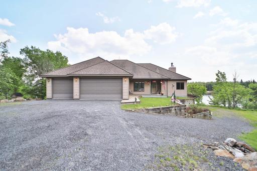 10124 Timberwolf Trail, Kabetogama, MN 56669