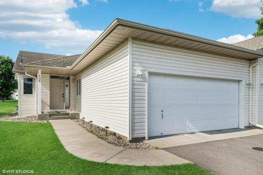 726 Regent Drive, Shakopee, MN 55379