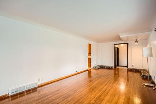 9525 5th Avenue S, Minneapolis, MN 55420