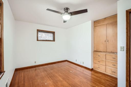 9525 5th Avenue S, Minneapolis, MN 55420