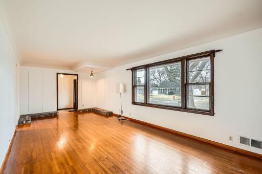 9525 5th Avenue S, Minneapolis, MN 55420
