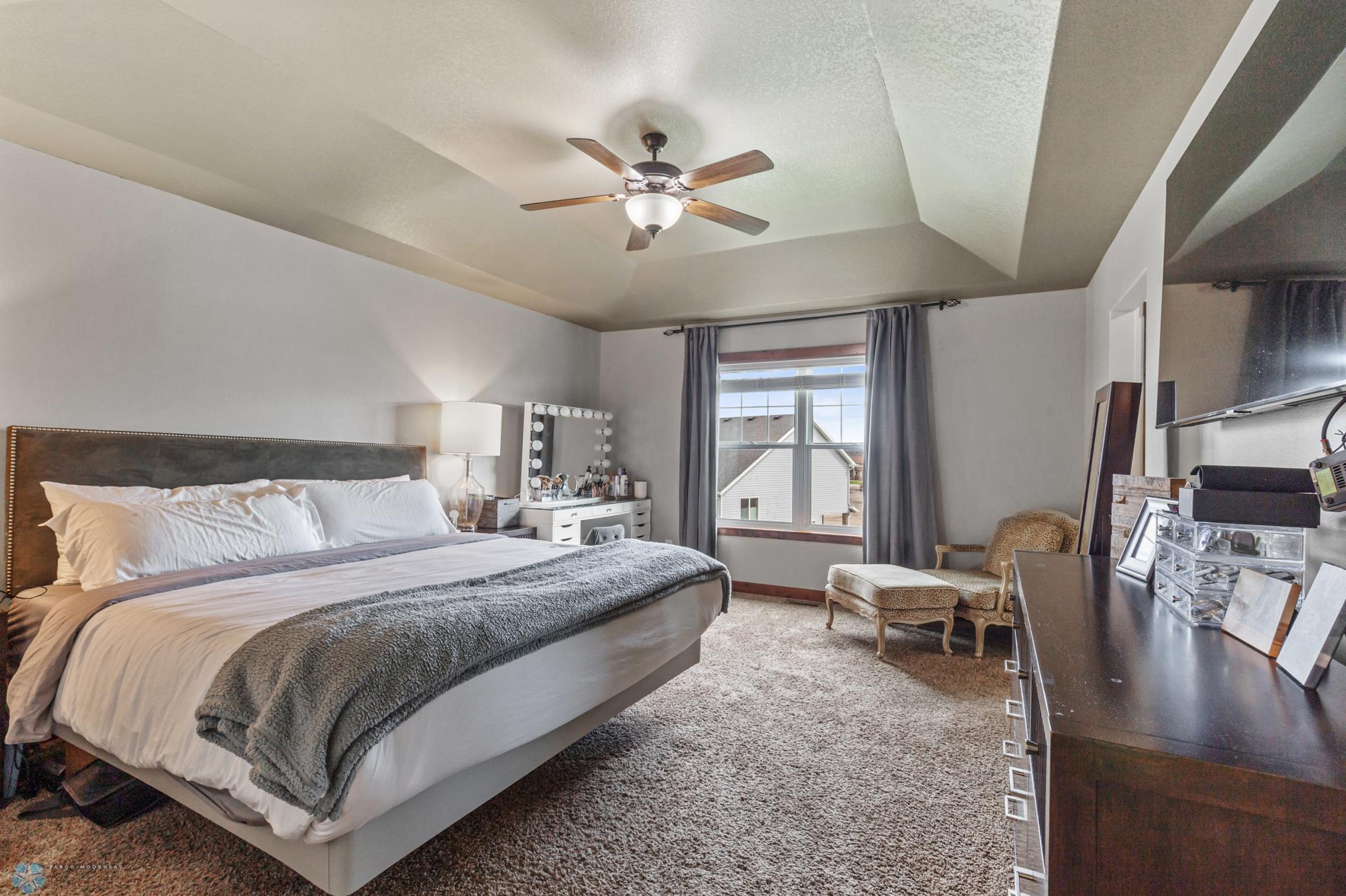 Primary Suite w/ Tray Ceiling