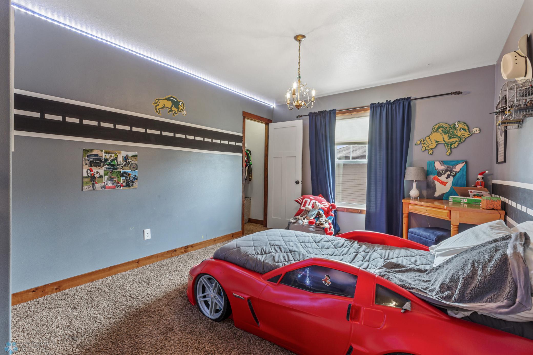 Bedroom 2- Upper Level w/ walk in closet