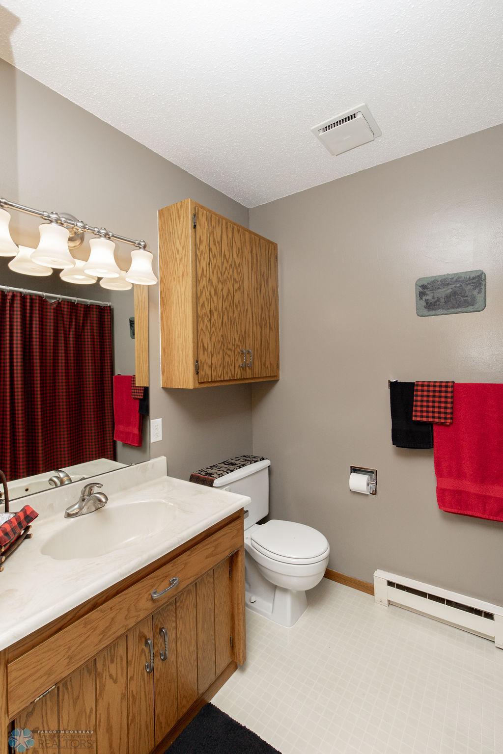 Bathroom 1- Full Bath