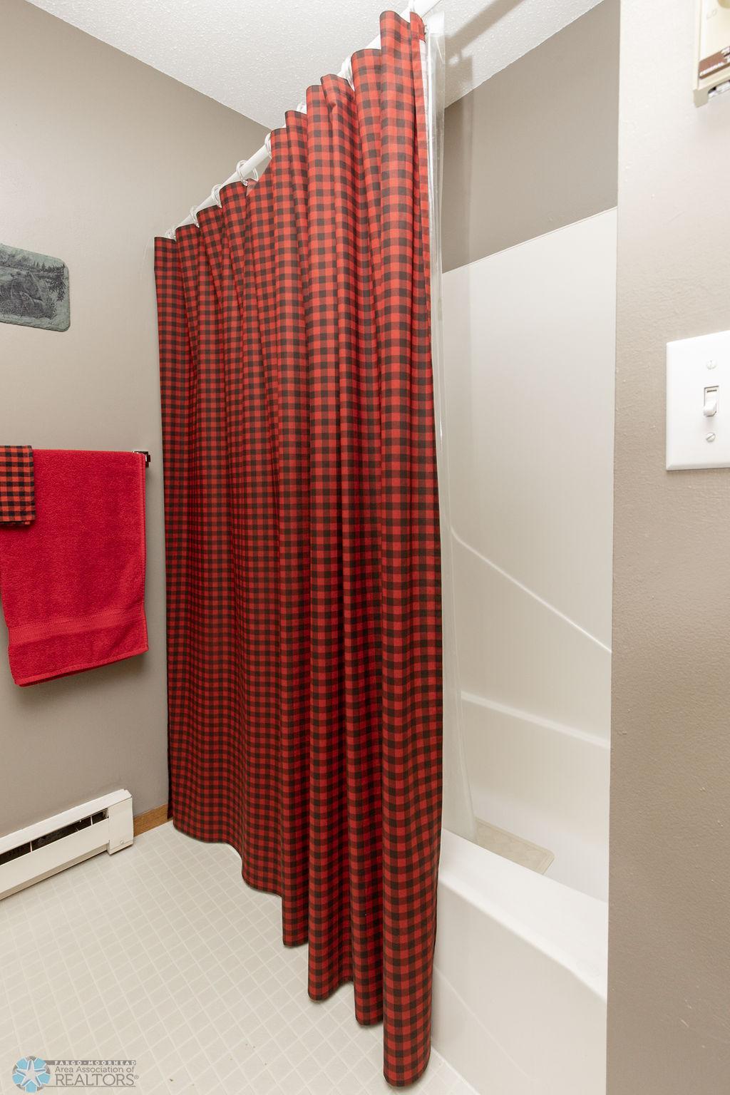 Bathroom 1- Full Bath