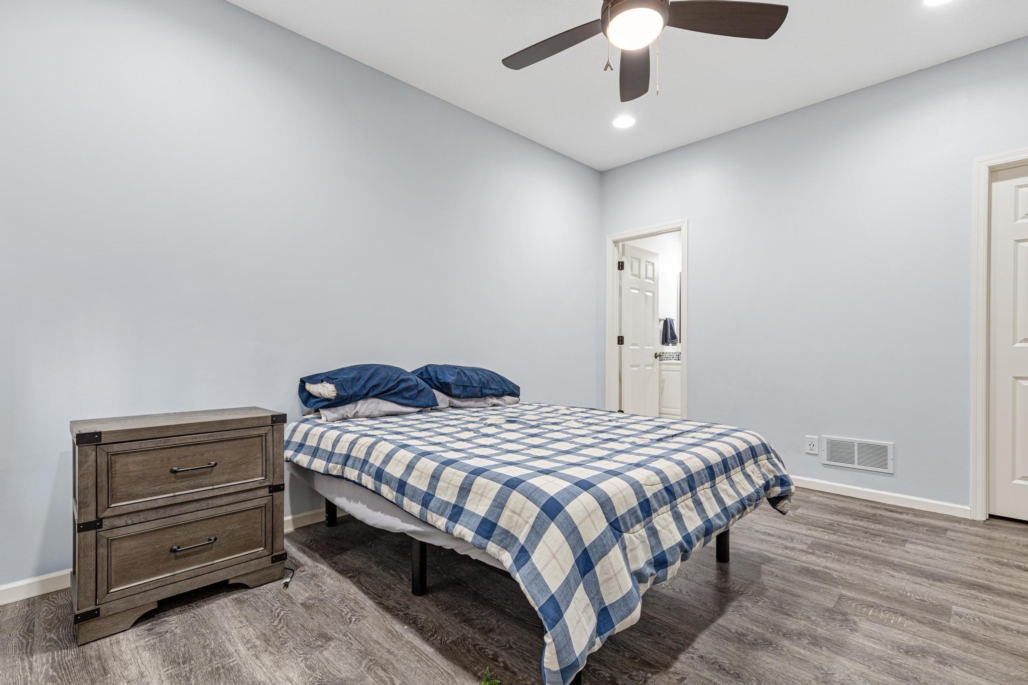 UL BD #2 with private full bath with spa shower