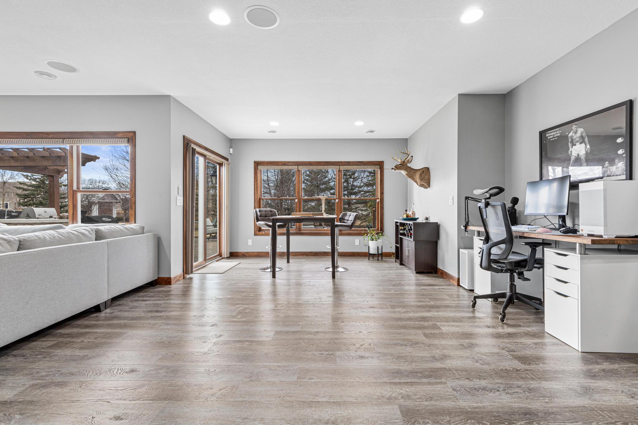 LL entertainment Center