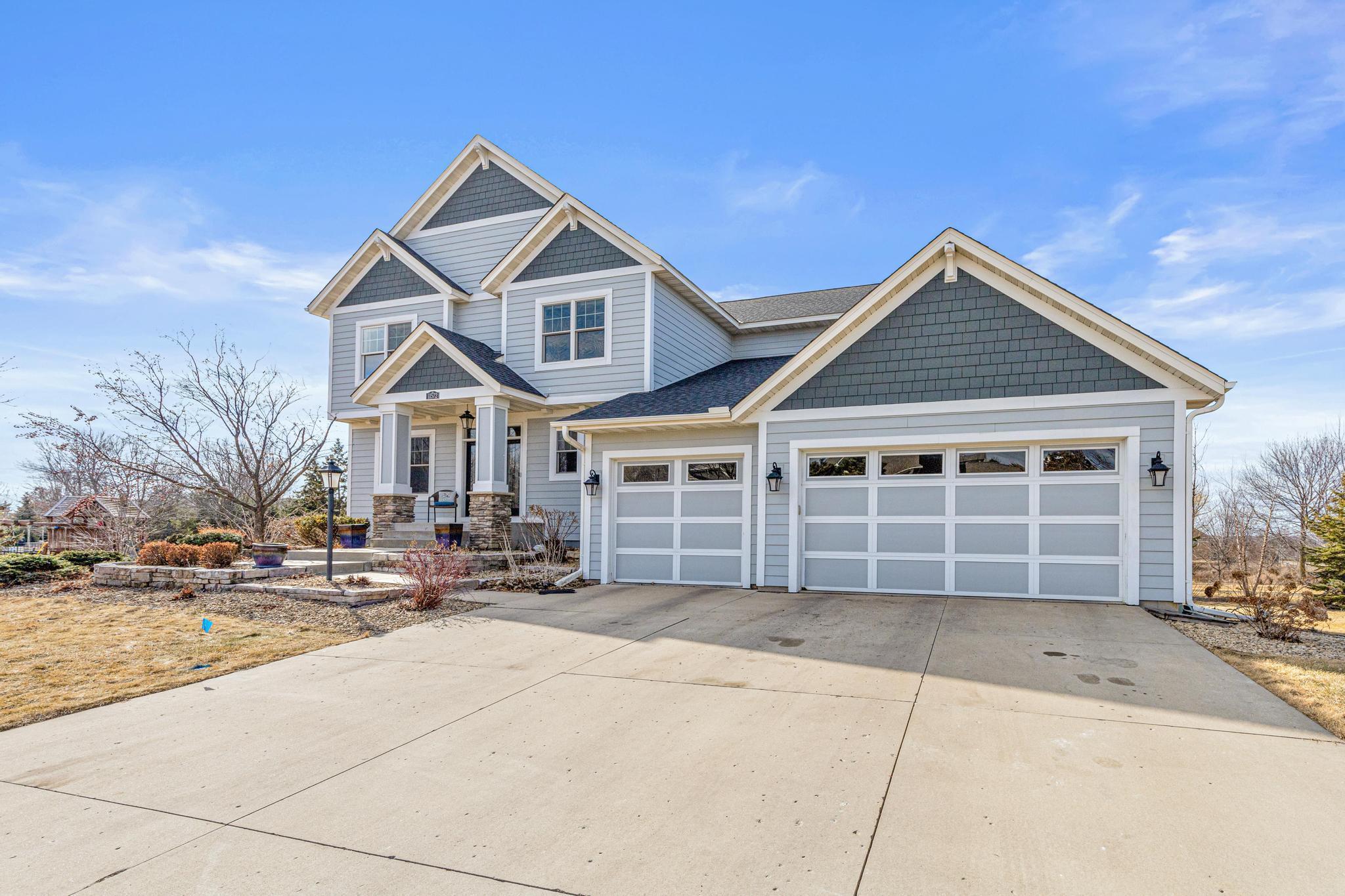 11572 Ivywood Bay-38.jpg