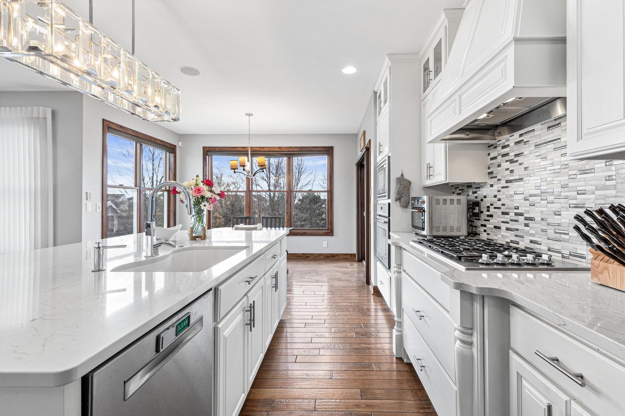 Pull out spice racks on both sides of gas oven