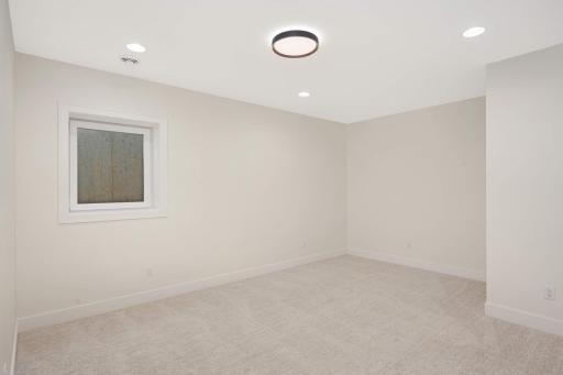 6100 Halifax Avenue S, Edina, MN 55424