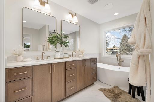 6100 Halifax Avenue S, Edina, MN 55424