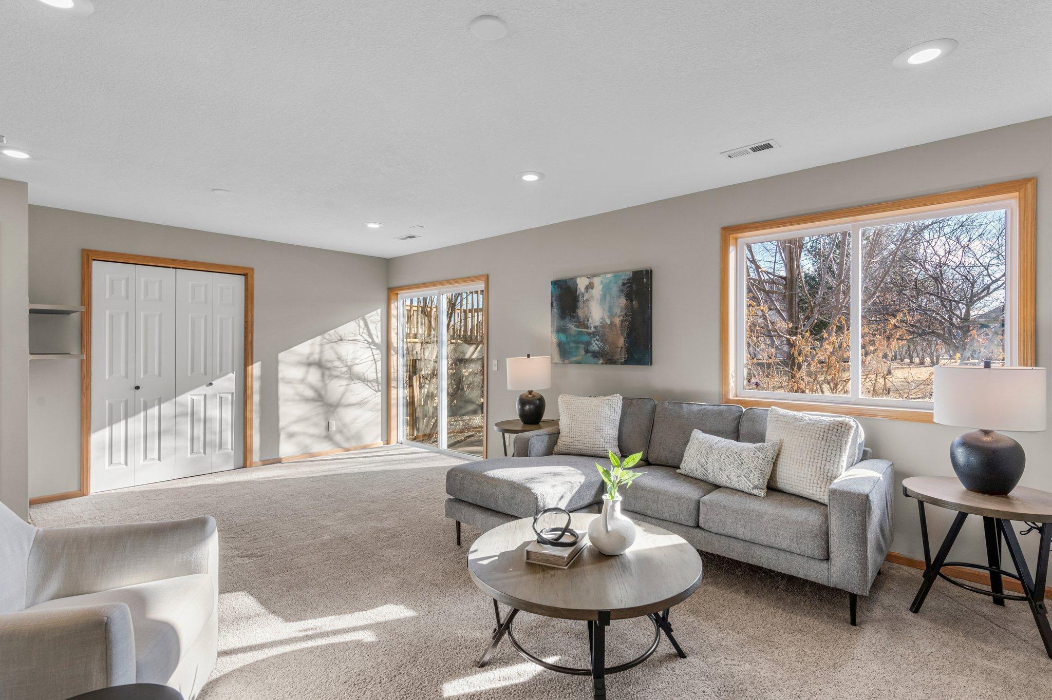 The family room also offers convenient walkout access to a charming 13x12 patio in the backyard.