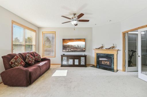 732 Lake Ridge Drive, Saint Paul, MN 55129