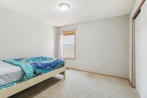732 Lake Ridge Drive, Saint Paul, MN 55129