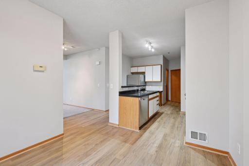 8494 Cortland Road, Eden Prairie, MN 55344