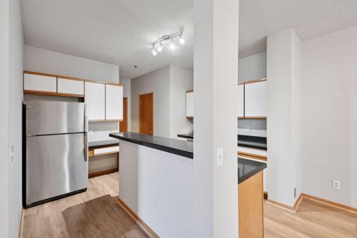 8494 Cortland Road, Eden Prairie, MN 55344