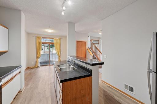 8494 Cortland Road, Eden Prairie, MN 55344