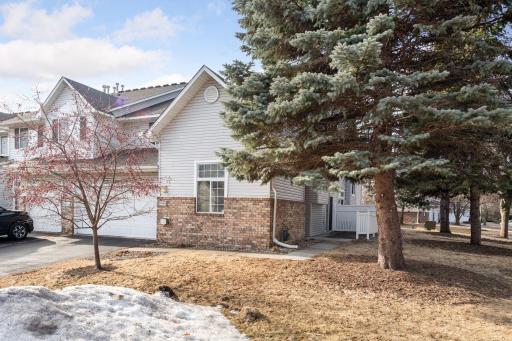 8494 Cortland Road, Eden Prairie, MN 55344