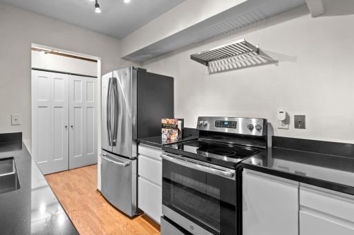 456 Summit Avenue, 201, Saint Paul, MN 55102