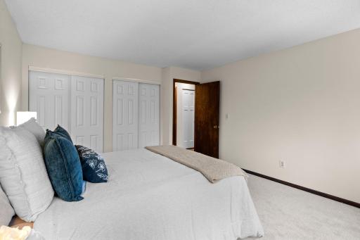 456 Summit Avenue, 201, Saint Paul, MN 55102