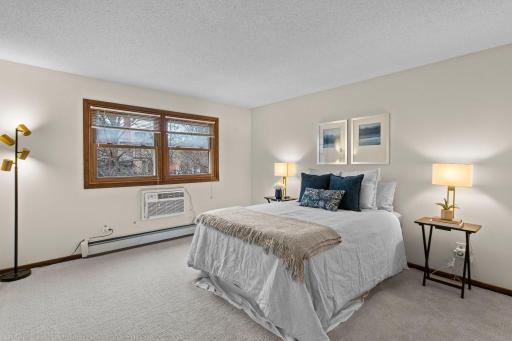 456 Summit Avenue, 201, Saint Paul, MN 55102