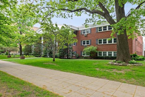 456 Summit Avenue, 201, Saint Paul, MN 55102