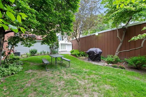 456 Summit Avenue, 201, Saint Paul, MN 55102