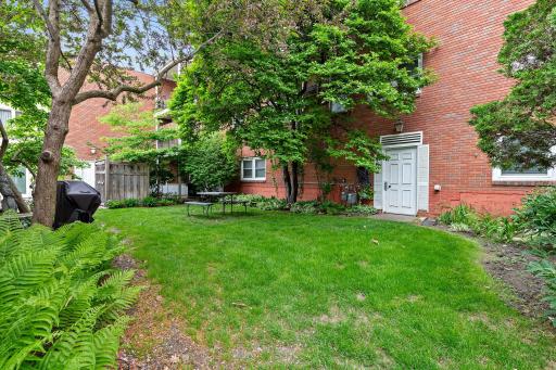 456 Summit Avenue, 201, Saint Paul, MN 55102