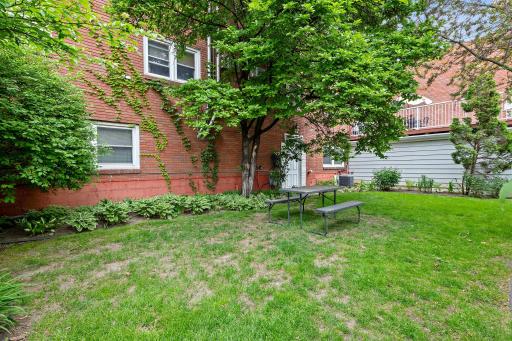 456 Summit Avenue, 201, Saint Paul, MN 55102