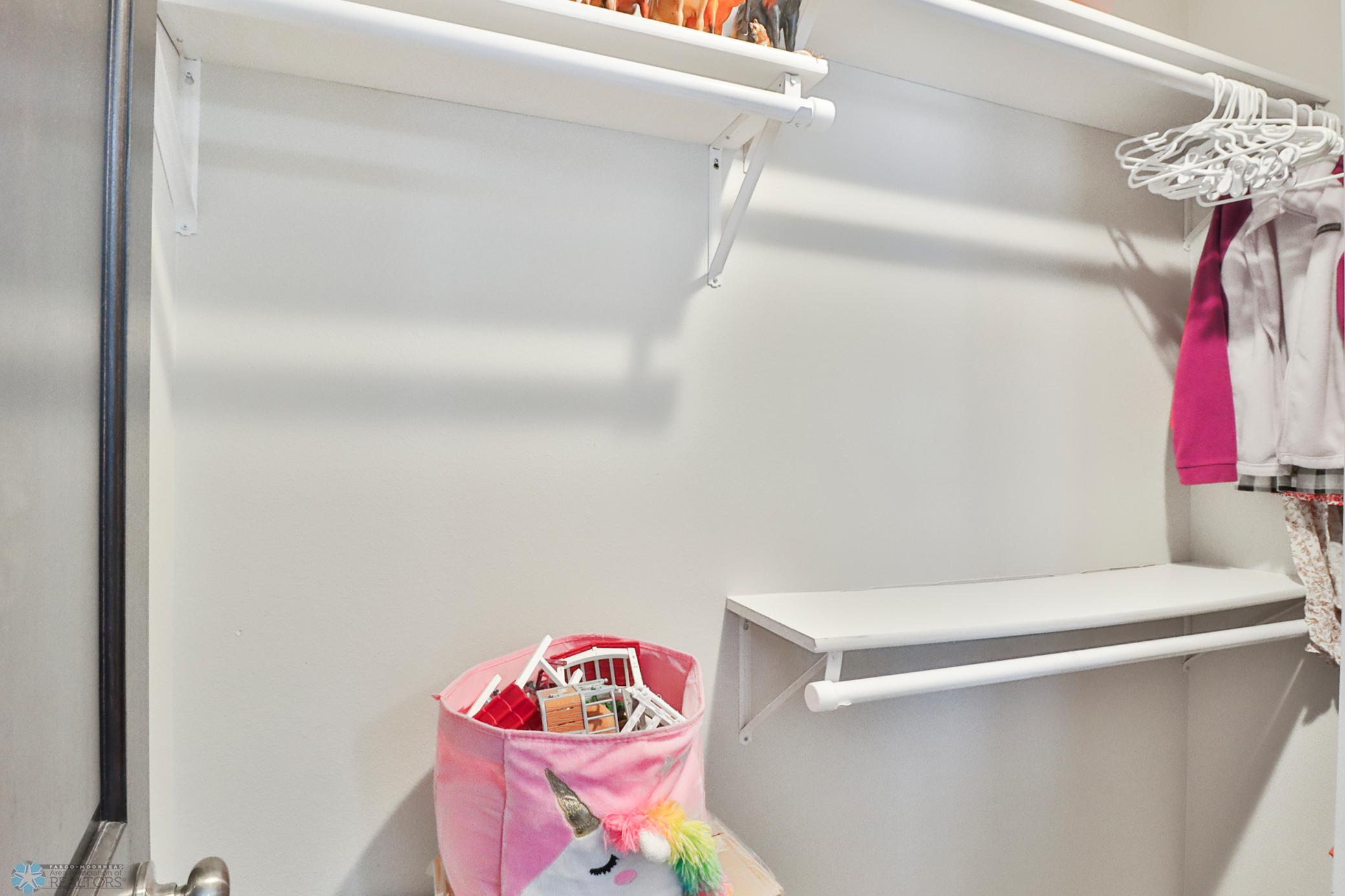 Bedroom1_closet.JPG