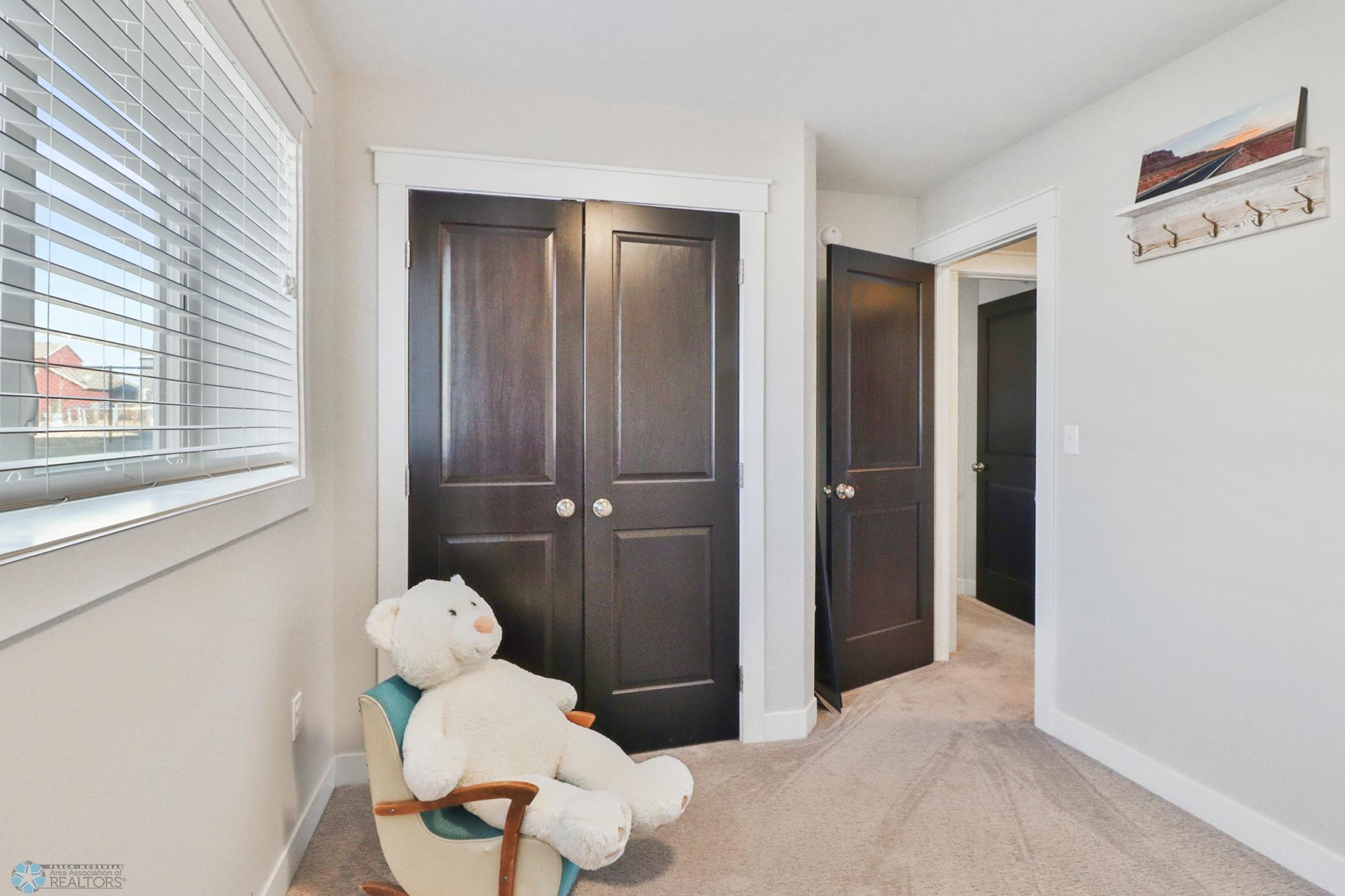 Basement Bedroom2_3.JPG