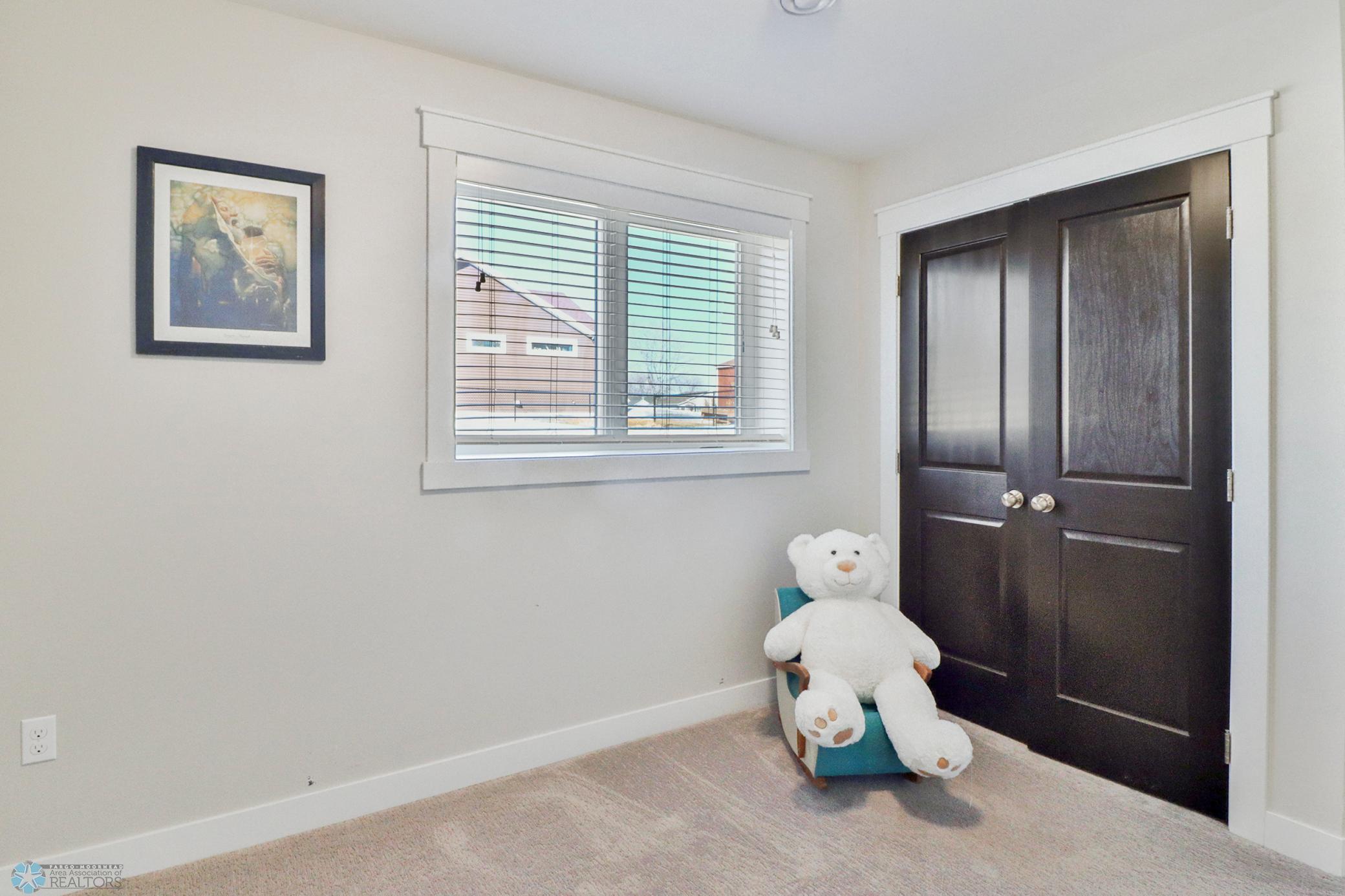 Basement Bedroom2_2.JPG