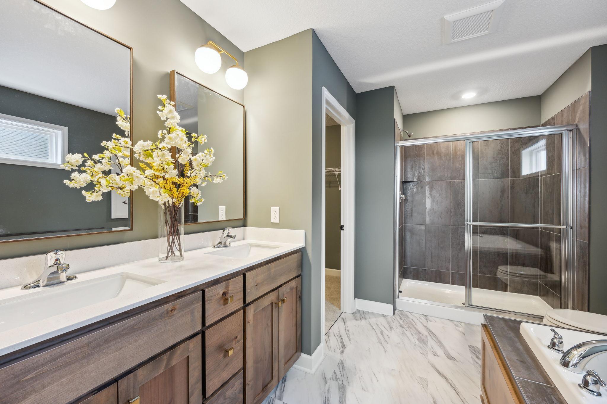 OneTenTen Homes - Pheasant Run Sarah Model - 17716 Ellsworth Dr., Lakeville.jpg