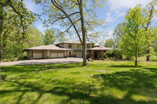 Custom-built luxury home by Bruce Lenzen!