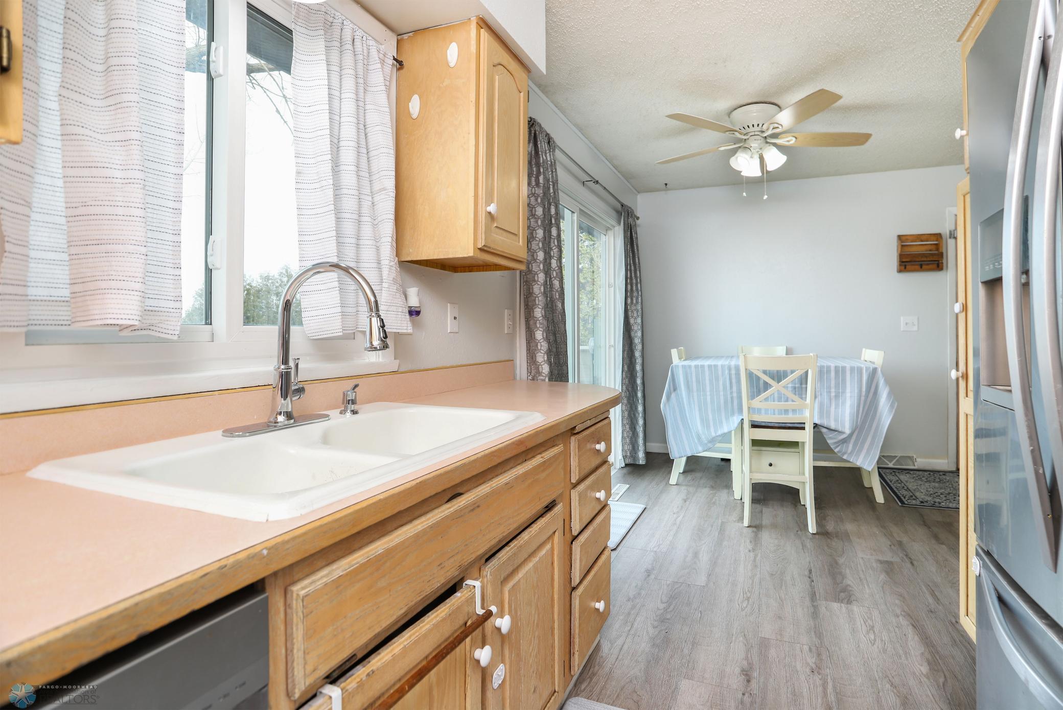 Kitchen dining room