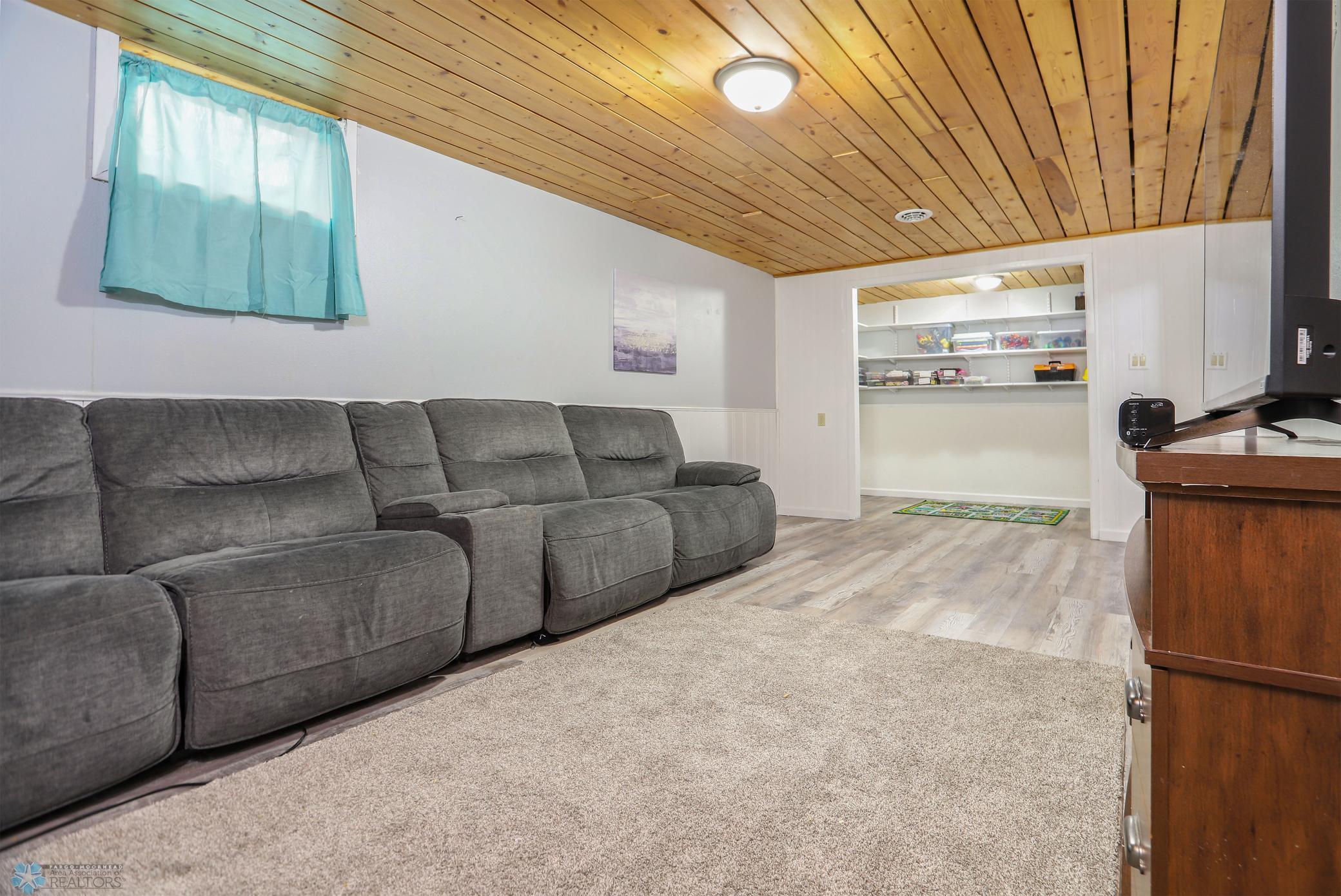 Family room/toy room.jpg