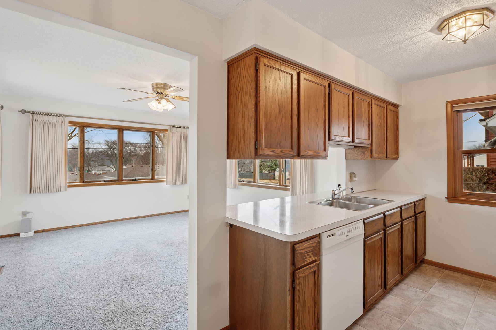 Kitchen with breakfast nook