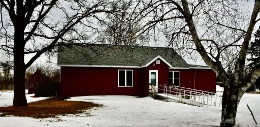 601 1st Street S, Karlstad, MN 56732
