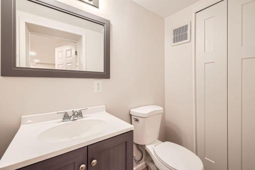 15650 Fish Point Rd - Web Quality - 033 - 41 Lower Level Safe Room Bathroom.jpg